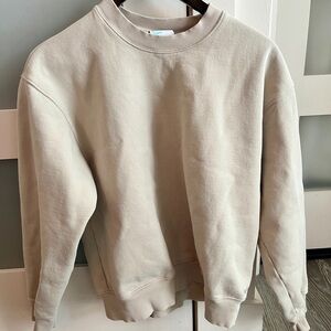 EUC Aritzia Sweater